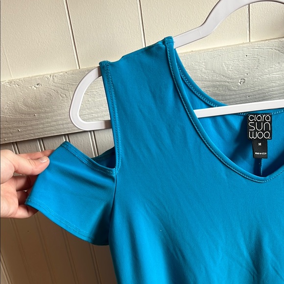 Top - Picture 2 of 3